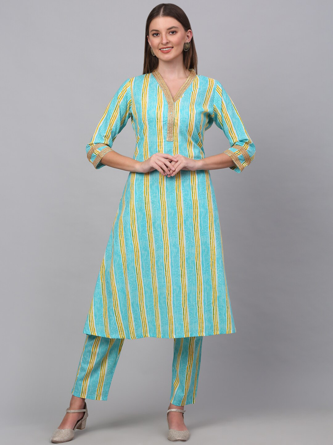 

KALINI Women Turquoise Blue Printed Empire Gotta Patti Pure Cotton Kurta with Palazzos & With Dupatta