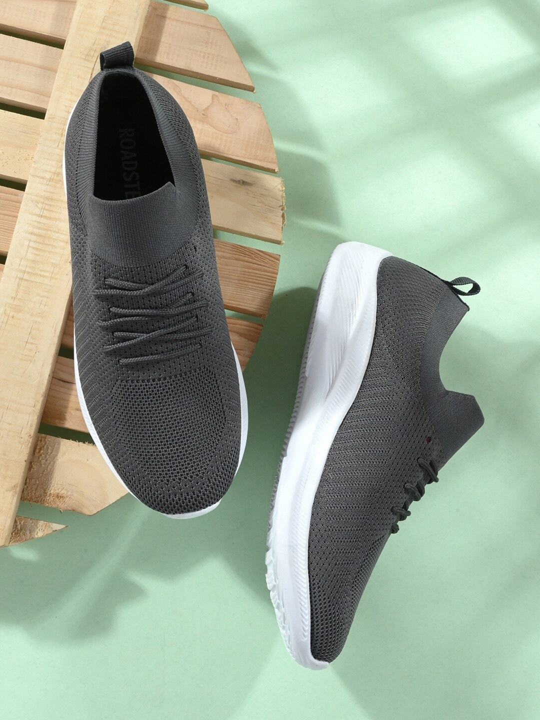 

Roadster Men Grey Mesh Walking Non-Marking Shoes