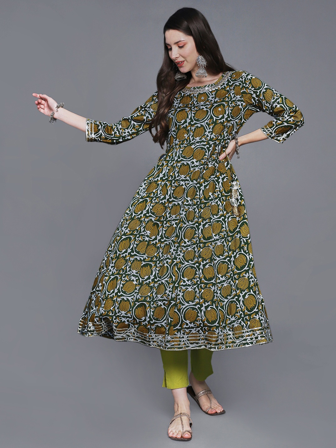 

Sunehri Women Green & Mustard Yellow Block Print Kurta