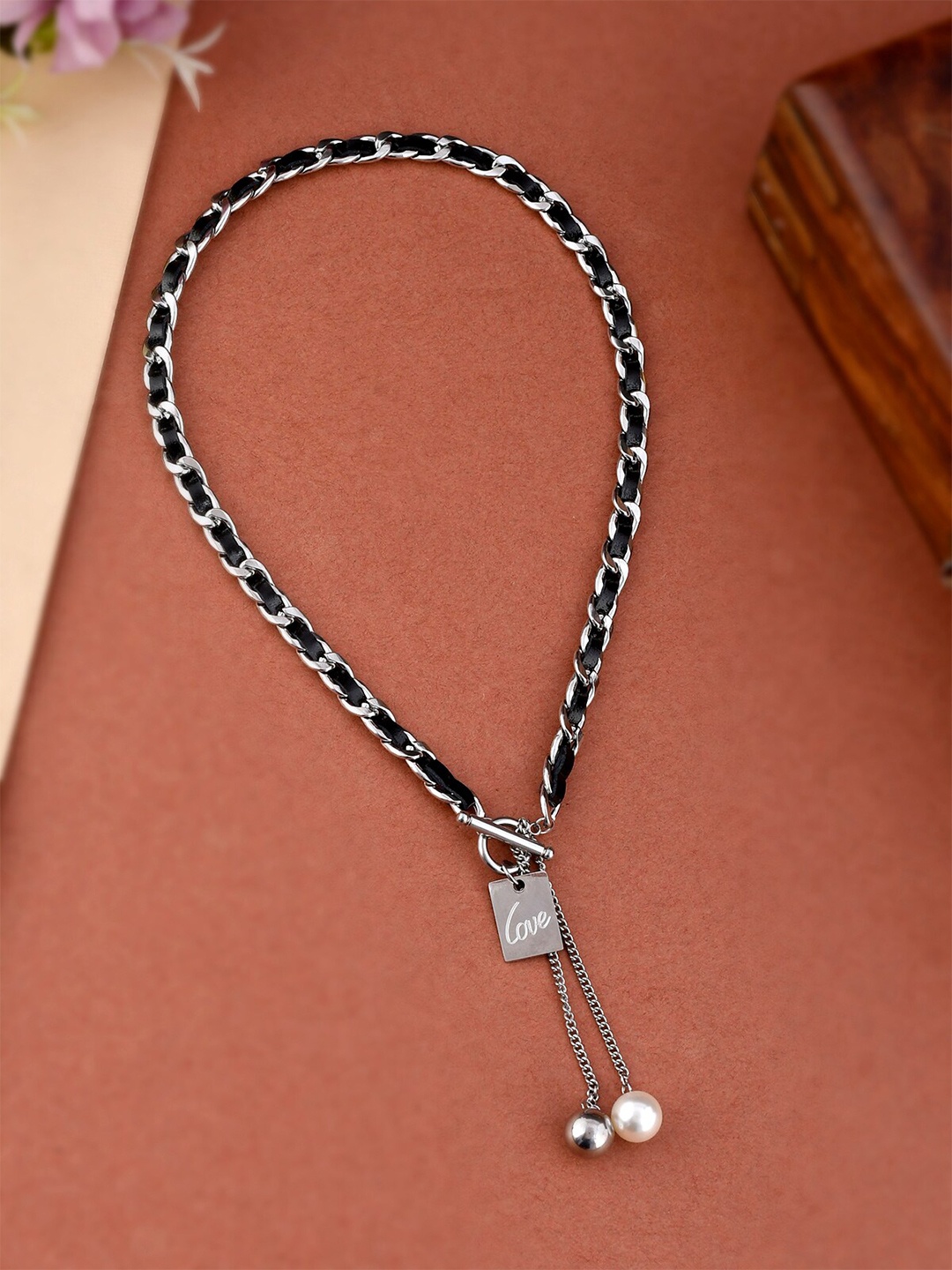 

AQUASTREET Black Silver-Plated Necklace