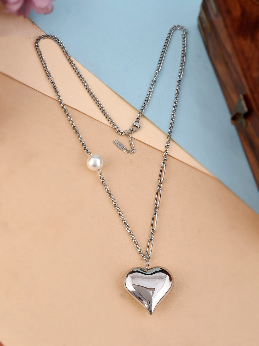 

AQUASTREET Women Silver-Toned Heart Pendant with Chain