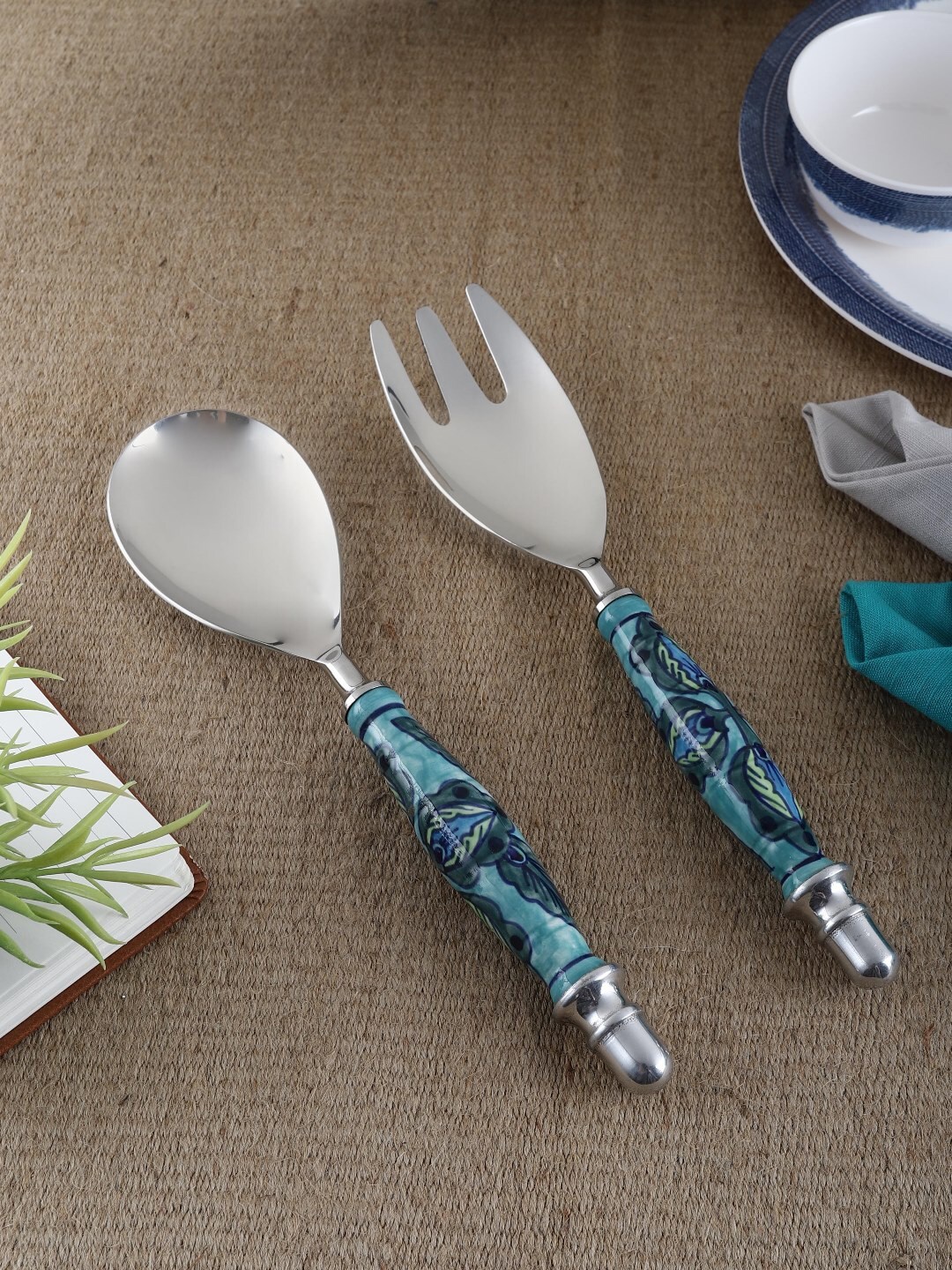 

VarEesha Set of 2 Green Ceramic Serving Spoons