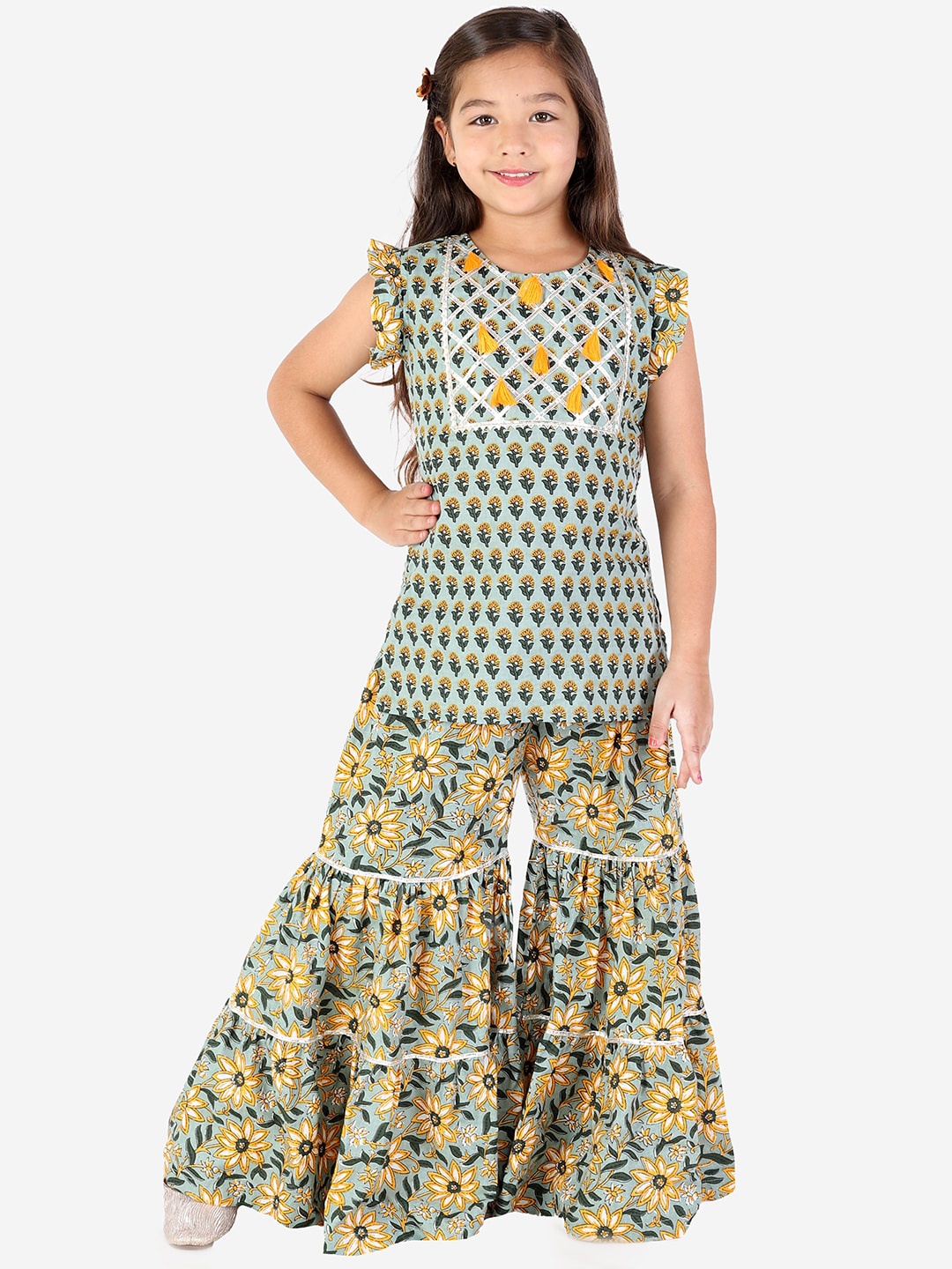 

LIL DRAMA Girls Green Floral Printed Pure Cotton Kurta with Sharara