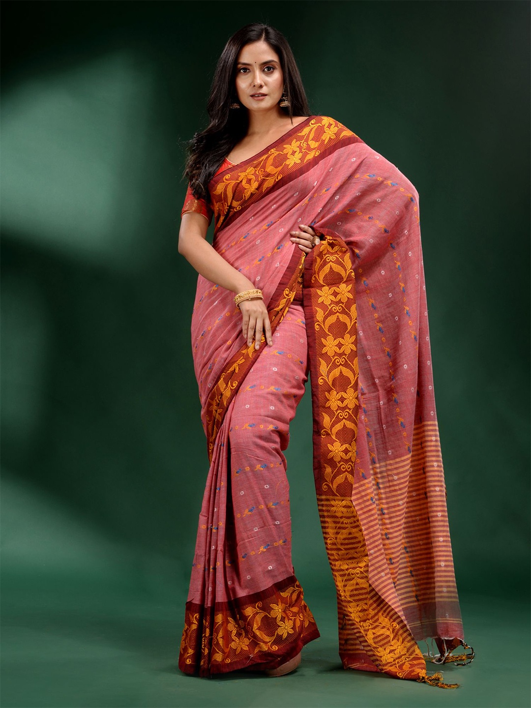 

Charukriti Red & Gold-Toned Ethnic Motifs Zari Pure Cotton Saree
