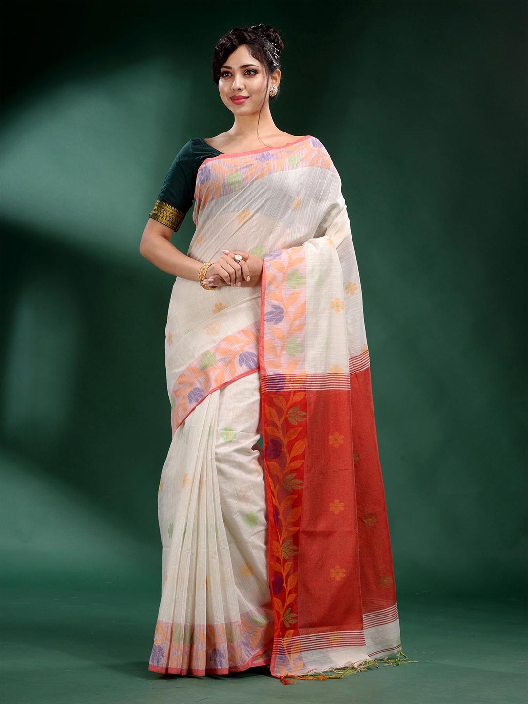 

Charukriti White & Red Floral Tissue Saree