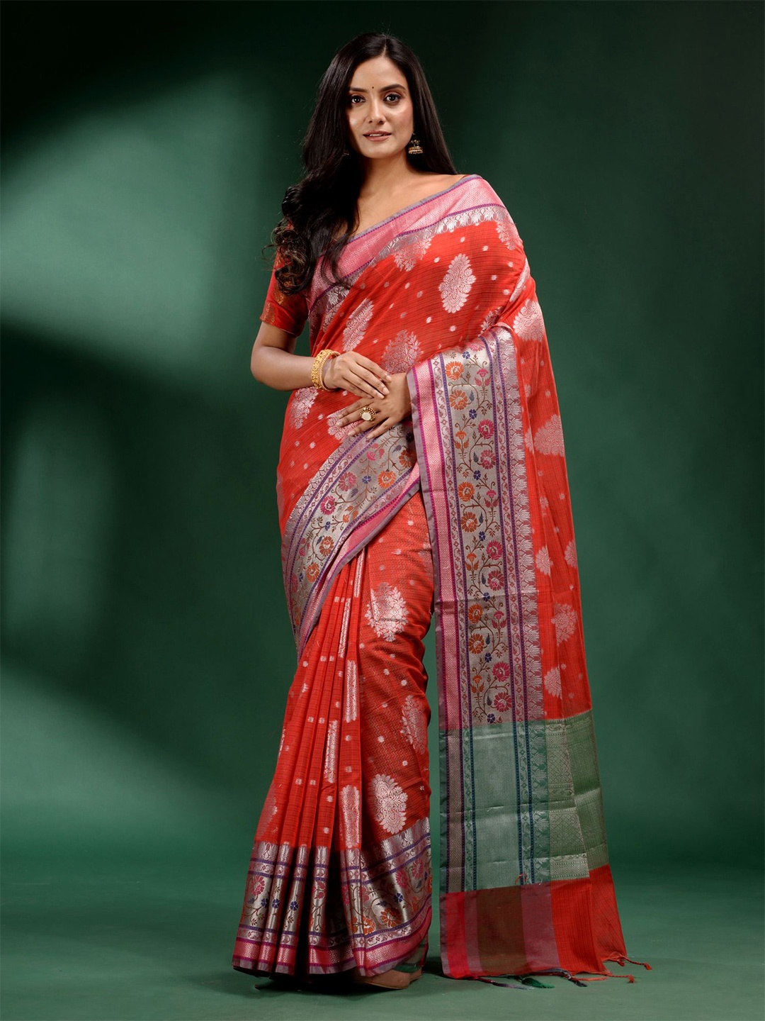 

Charukriti Red & Silver-Toned Ethnic Motifs Zari Silk Blend Saree