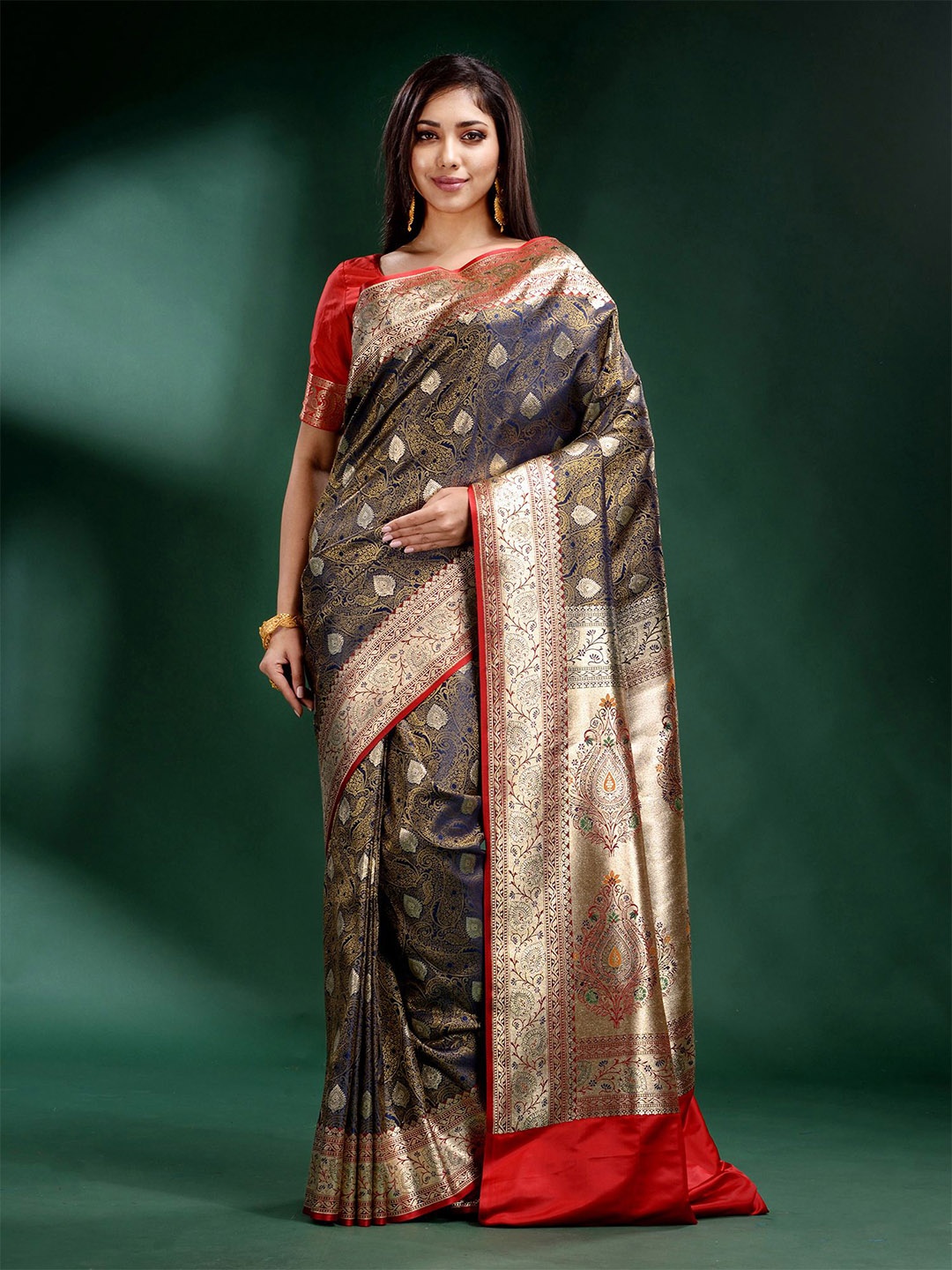 

Charukriti Grey & Red Ethnic Motifs Zari Pure Silk Saree