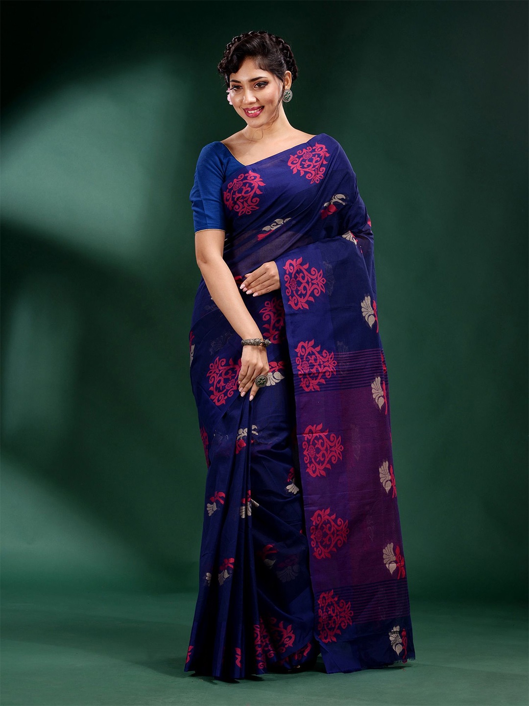 

Charukriti Blue & Pink Floral Zari Pure Cotton Saree