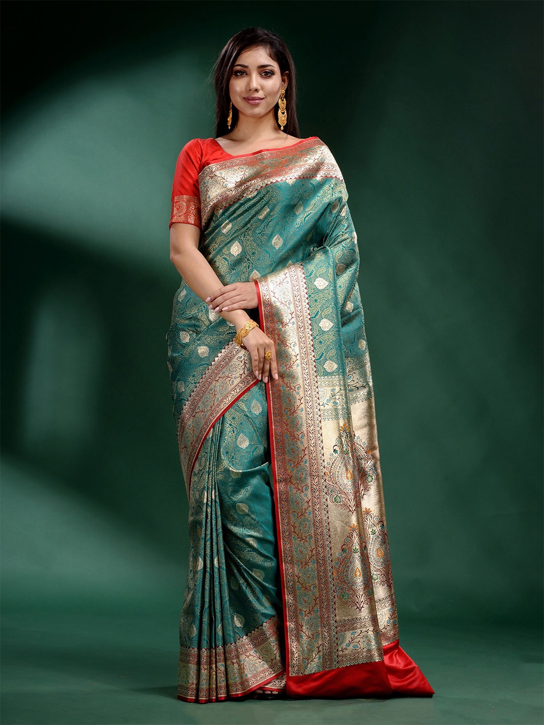 

Charukriti Green & Red Ethnic Motifs Pure Silk Saree