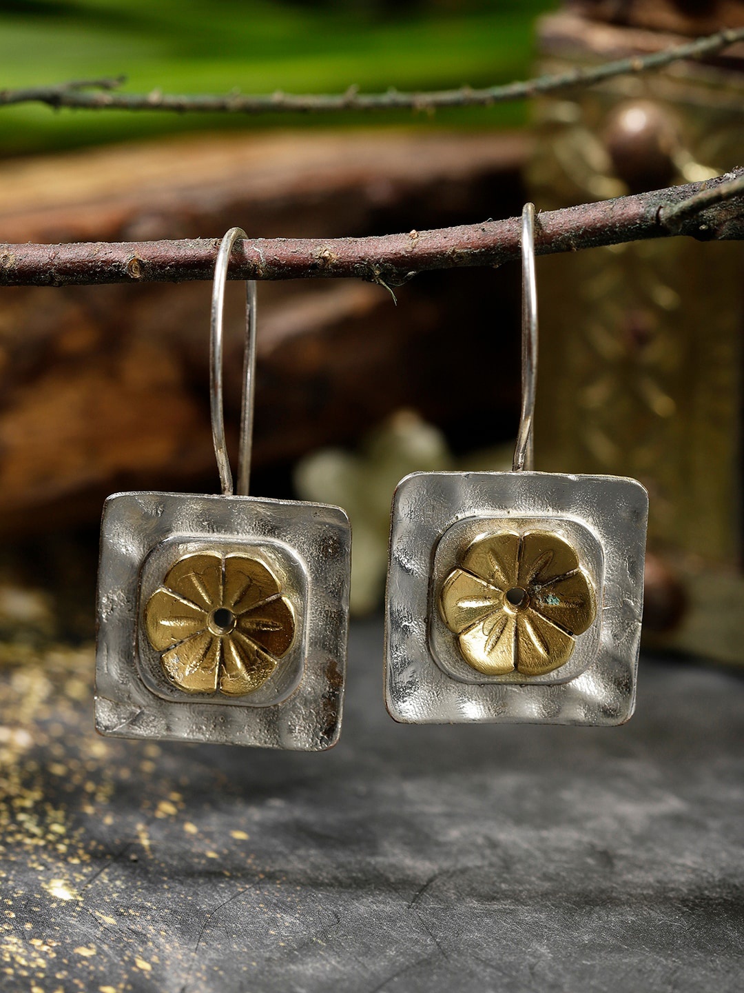 

Berserk Gold-Plated Geometric Drop Earrings