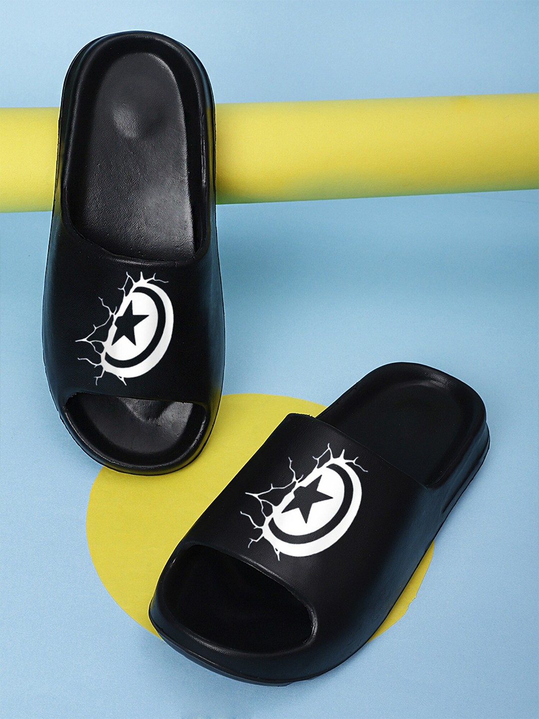 

Pampy Angel Men Printed Rubber Sliders Flip Flops, Black