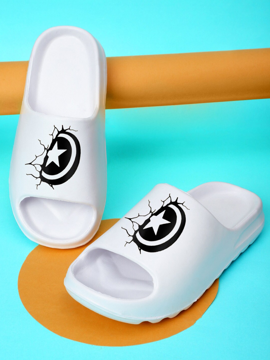 

Pampy Angel Men Printed Rubber Sliders Flip Flops, White