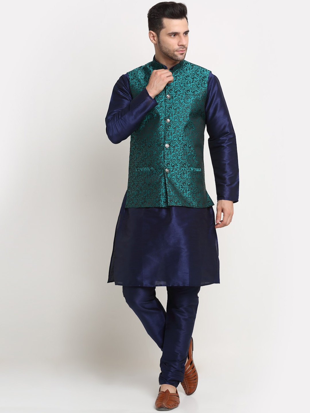 

KRAFT INDIA Men Kurta and Churidar with Nehru Jacket, Navy blue