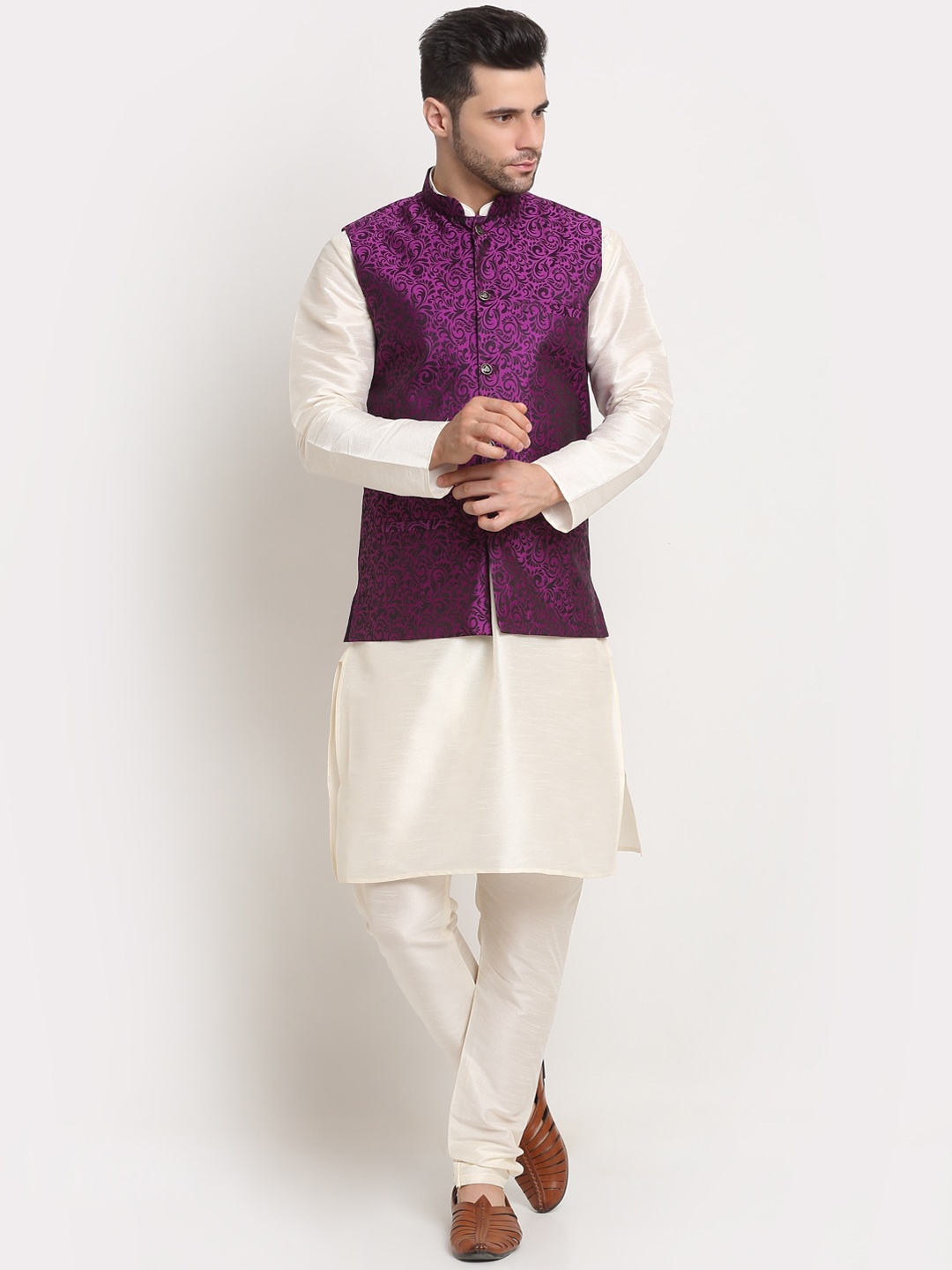 

KRAFT INDIA Men Kurta With Churidar & Nehru jacket, Cream