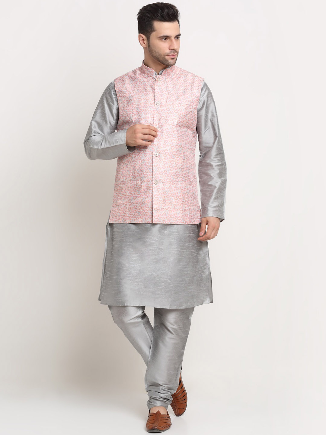 

KRAFT INDIA Men Silver-Toned Kurta and Churidar with Nehru jacket