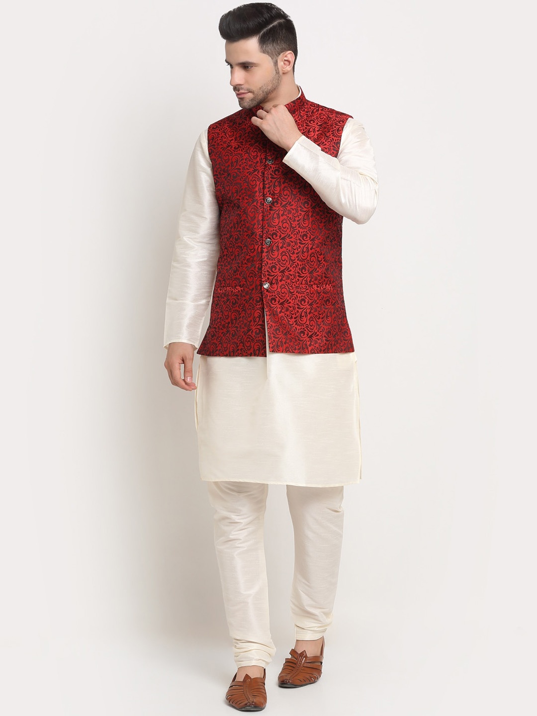

KRAFT INDIA Men Paisley Kurta with Churidar & Nehru Jacket, Cream