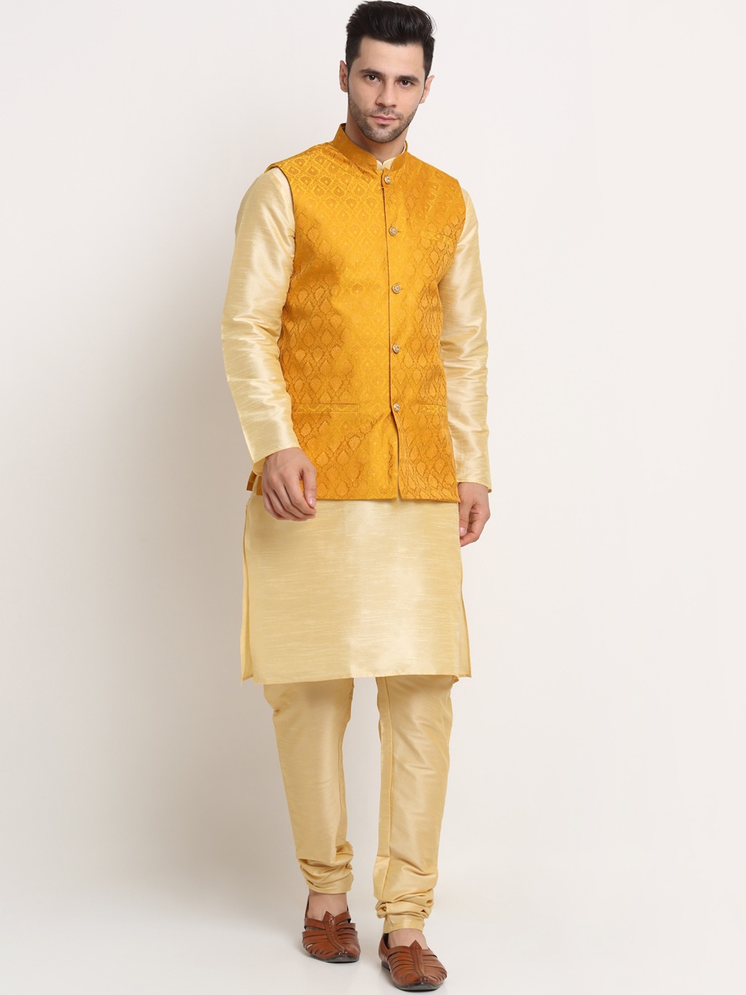 

KRAFT INDIA Men Kurta With Churidar & Nehru jacket, Beige