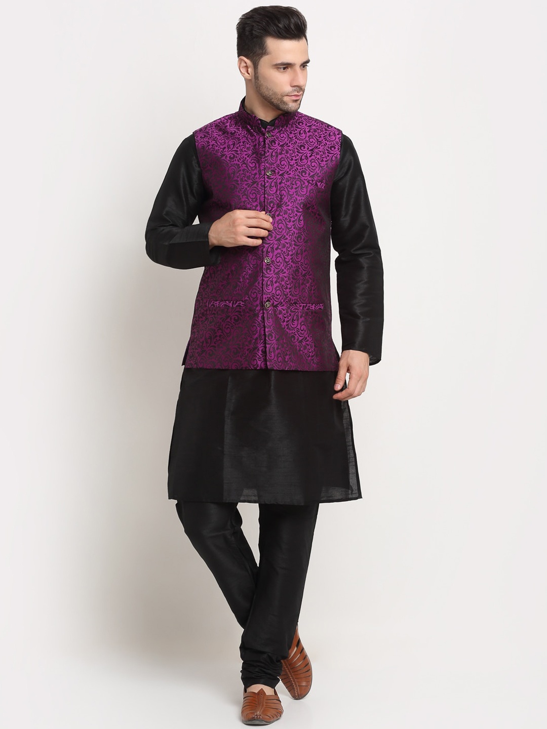 

KRAFT INDIA Men Black Kurta & Churidar with Purple Nehru Jacket