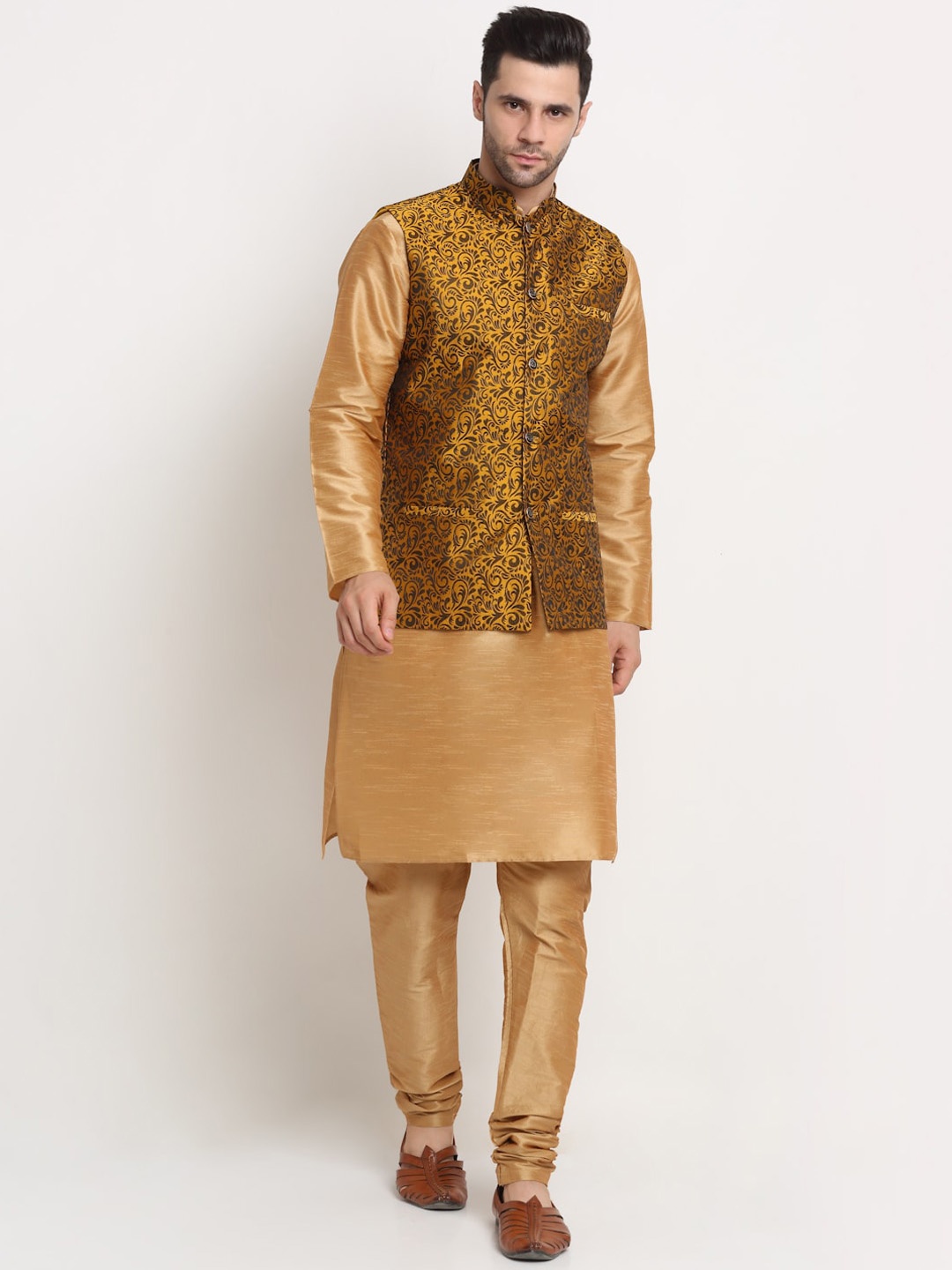 

KRAFT INDIA Men Gold-Toned Kurta and Churidar with Nehru jacket