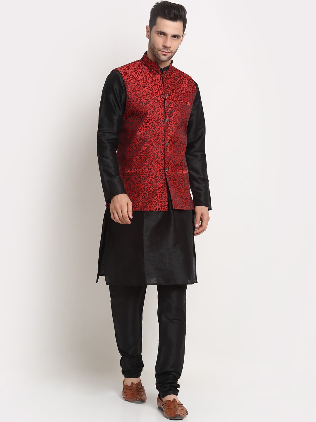 

Kraft India Men Black Kurta and Churidar with Nehru jacket