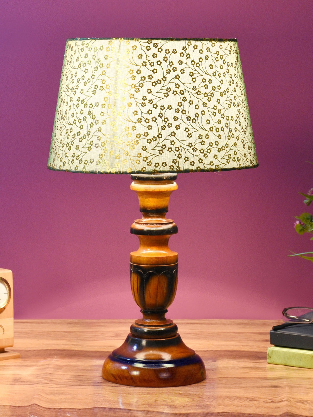 Foziq Gold-Coloured & Brown Printed Wooden Table Lamp