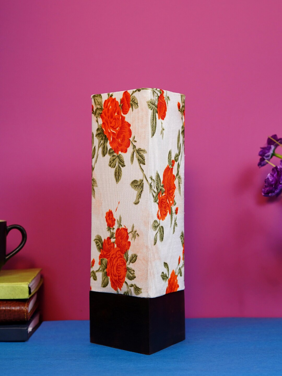 

foziq Brown & White Printed Wooden Table Lamps