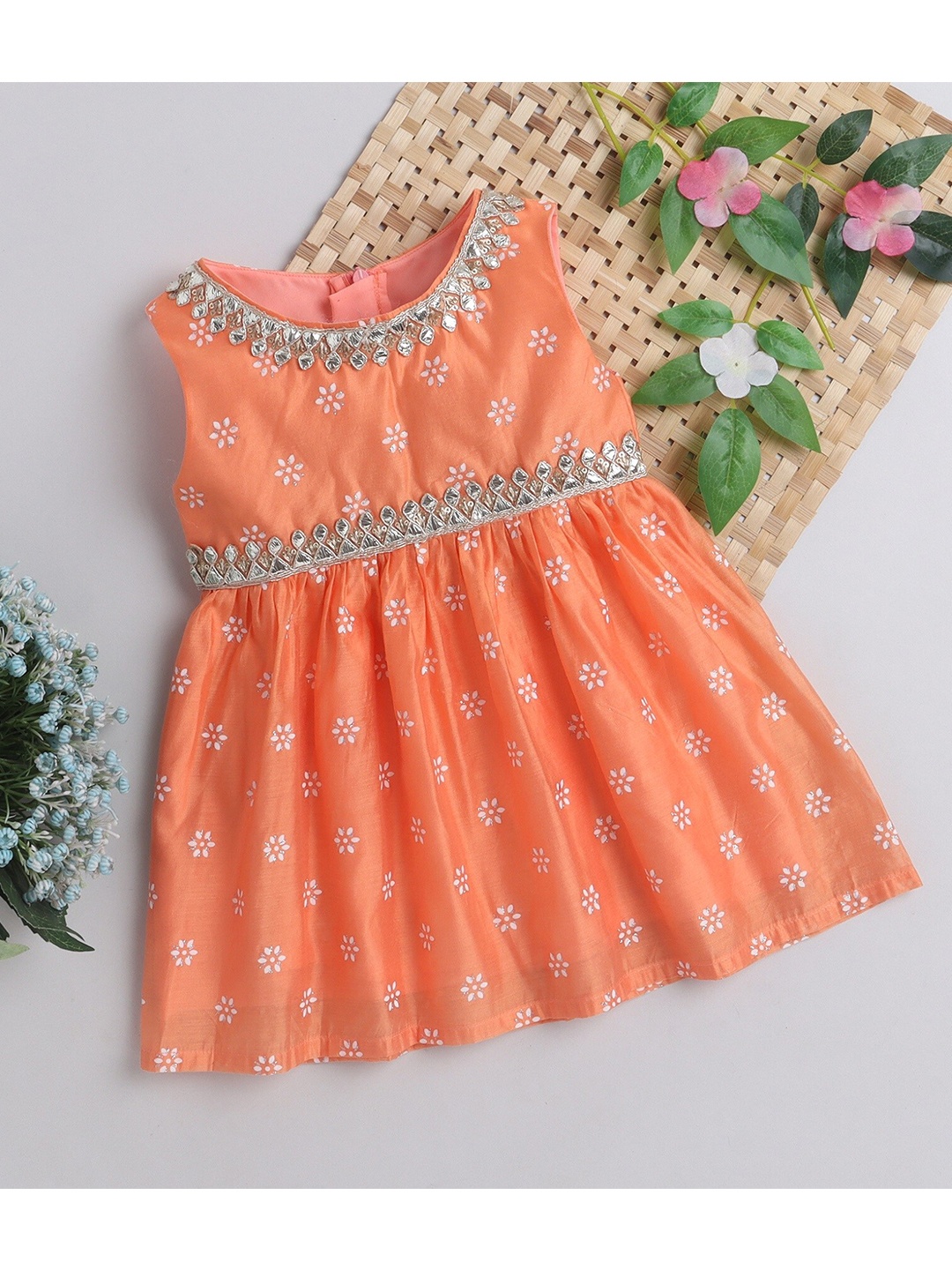 

MANY FROCKS & Girls Peach-Coloured Floral A-Line Dress