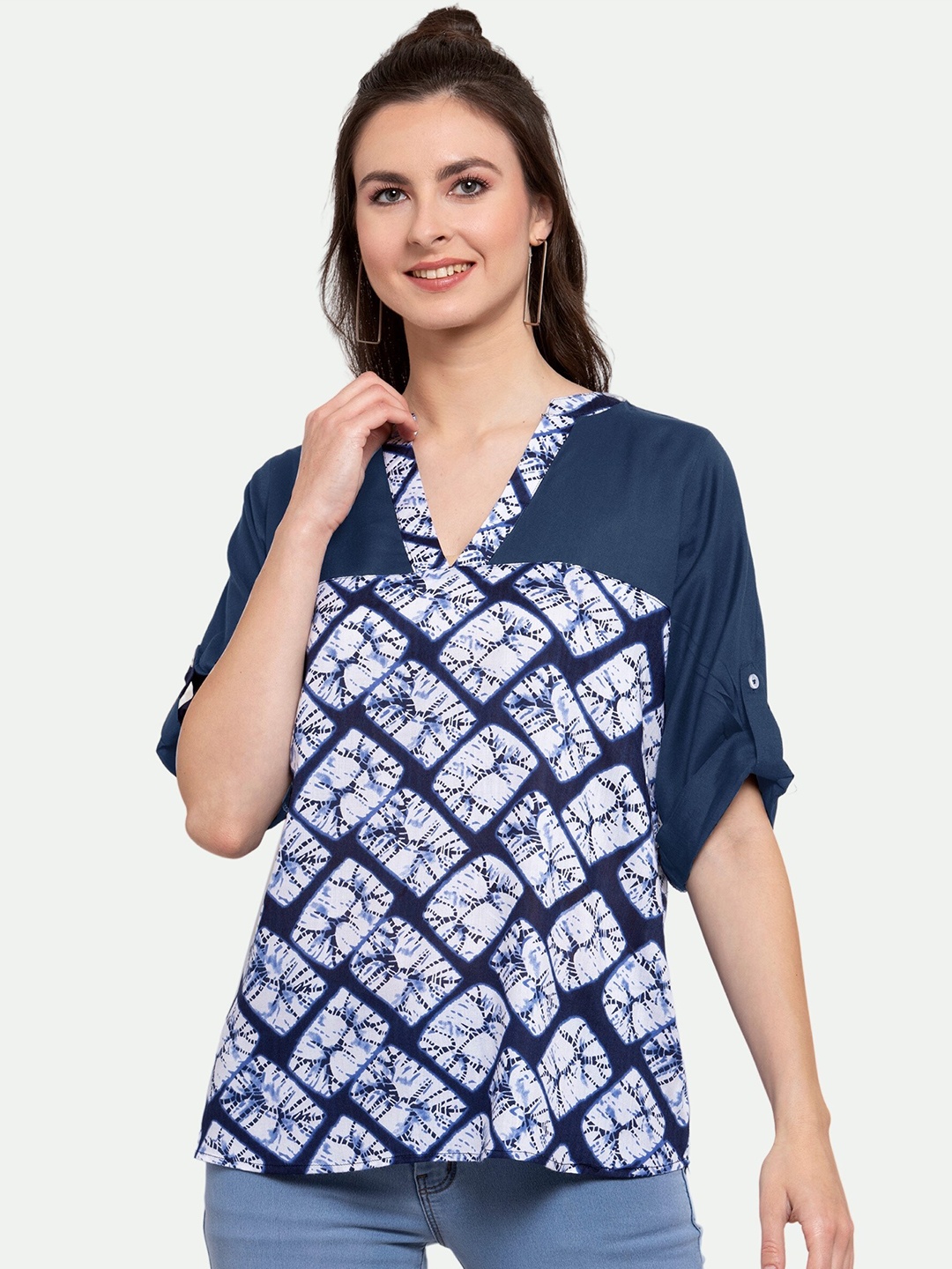 

PATRORNA Women Blue Printed Roll-Up Sleeves Top