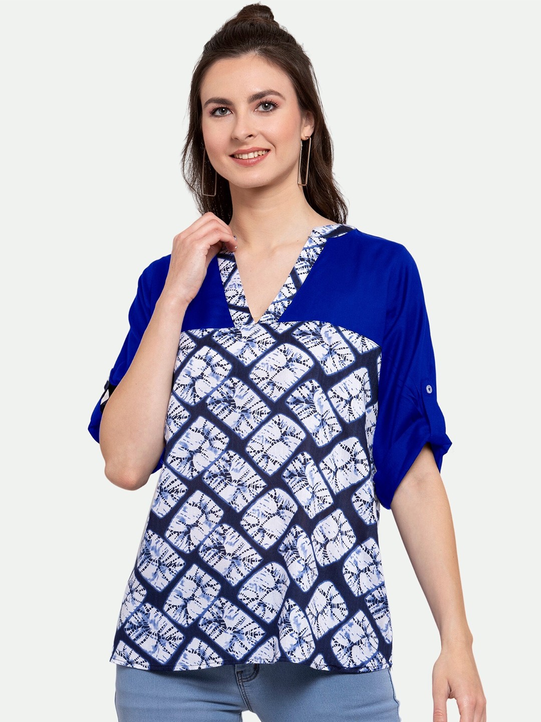 

PATRORNA Women Blue Abstract Printed Roll-Up Sleeves Top