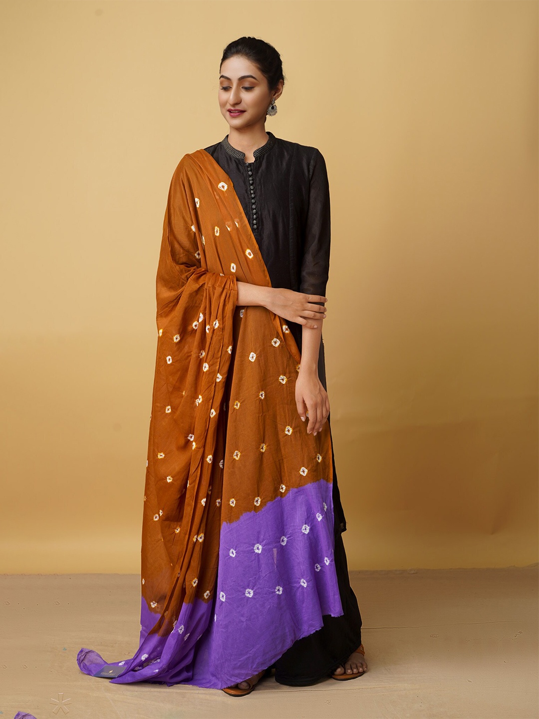 

Unnati Silks Women Brown & Purple Bandhani Printed Pure Cotton Shibori Dupatta