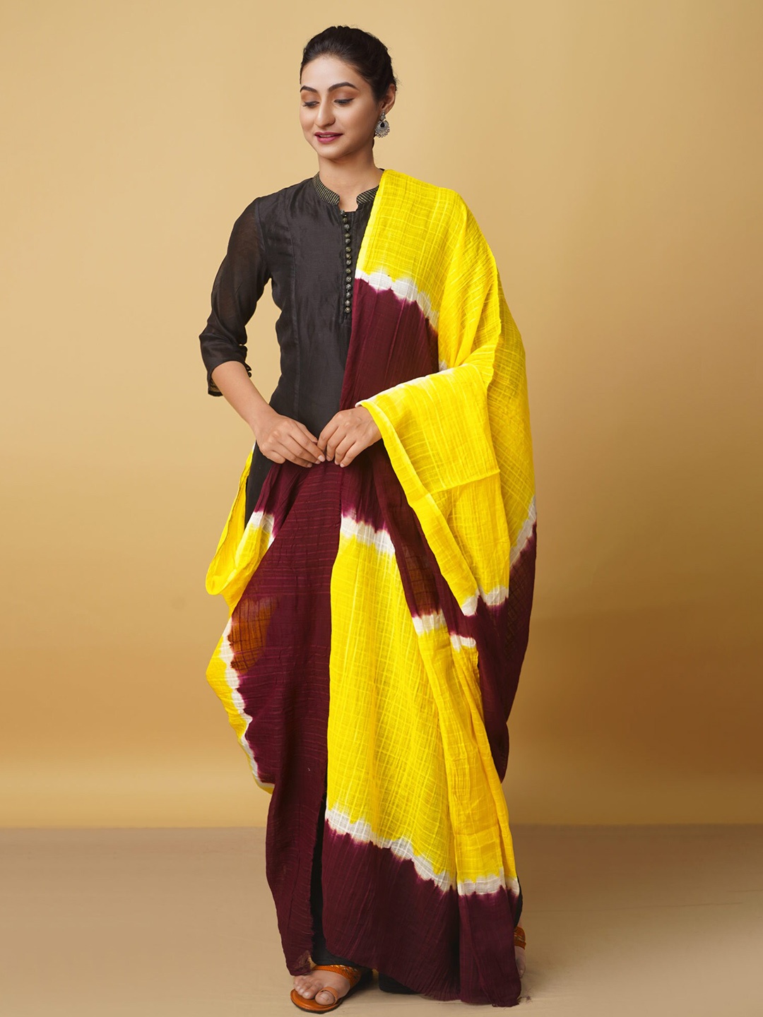 

Unnati Silks Purple & Purple Printed Pure Cotton Shibori Dupatta