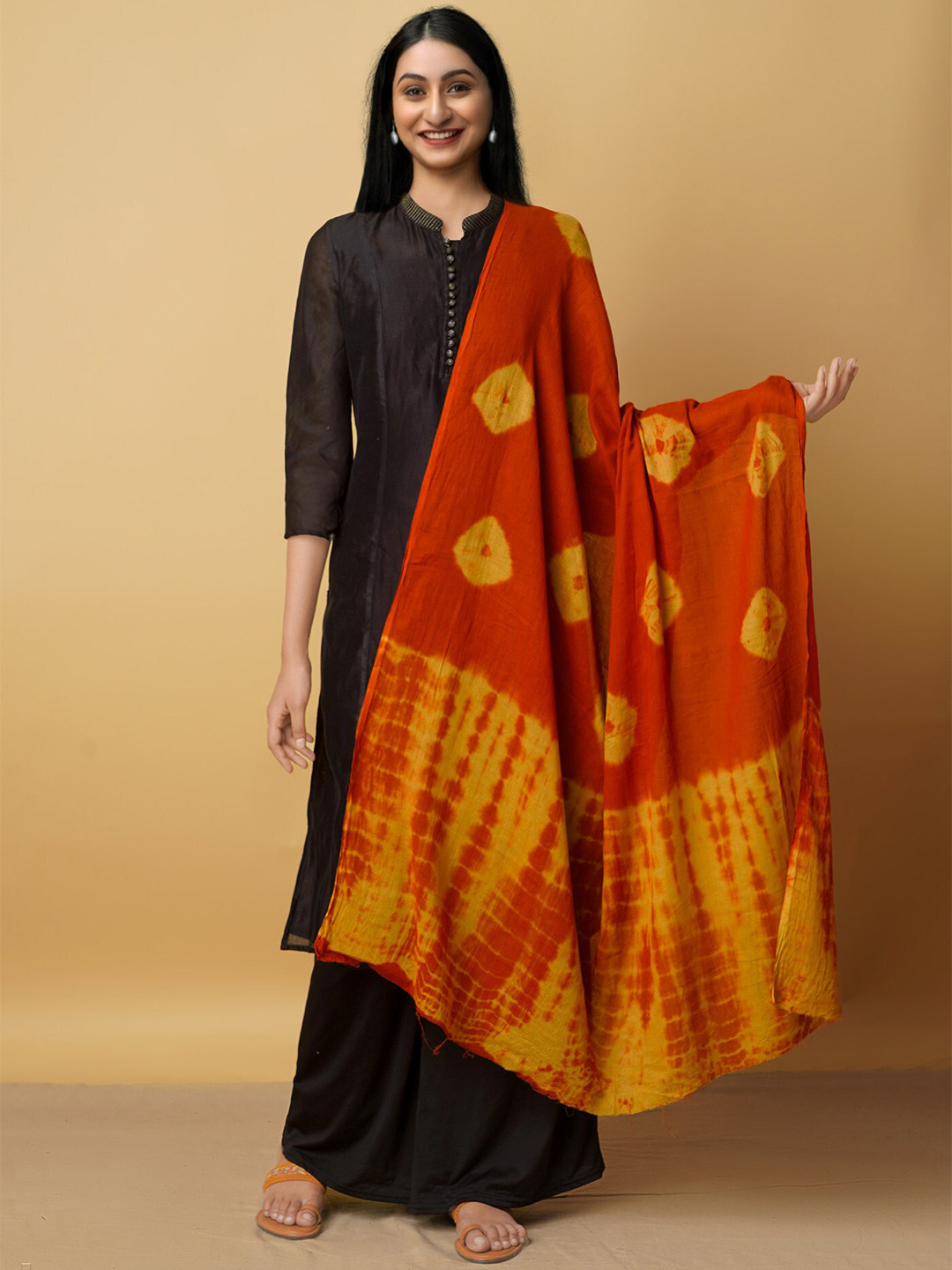 

Unnati Silks Women Orange & Yellow Printed Pure Cotton Shibori Dupatta