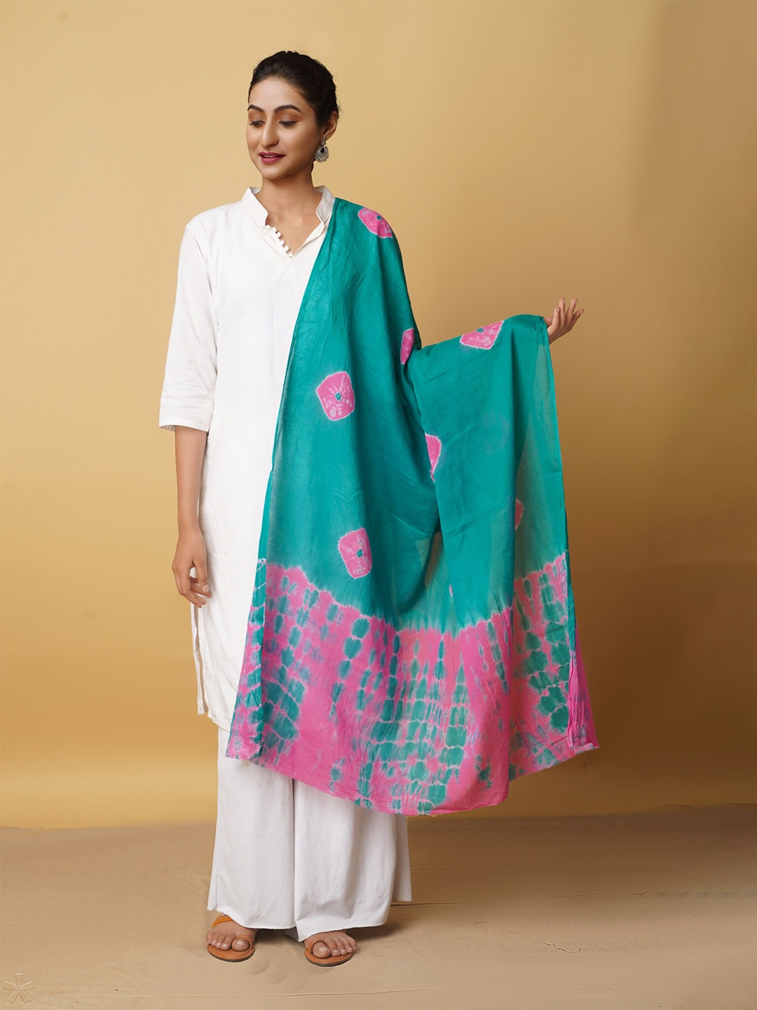 

Unnati Silks Sea Green & Pink Printed Pure Cotton Bandhani Dupatta