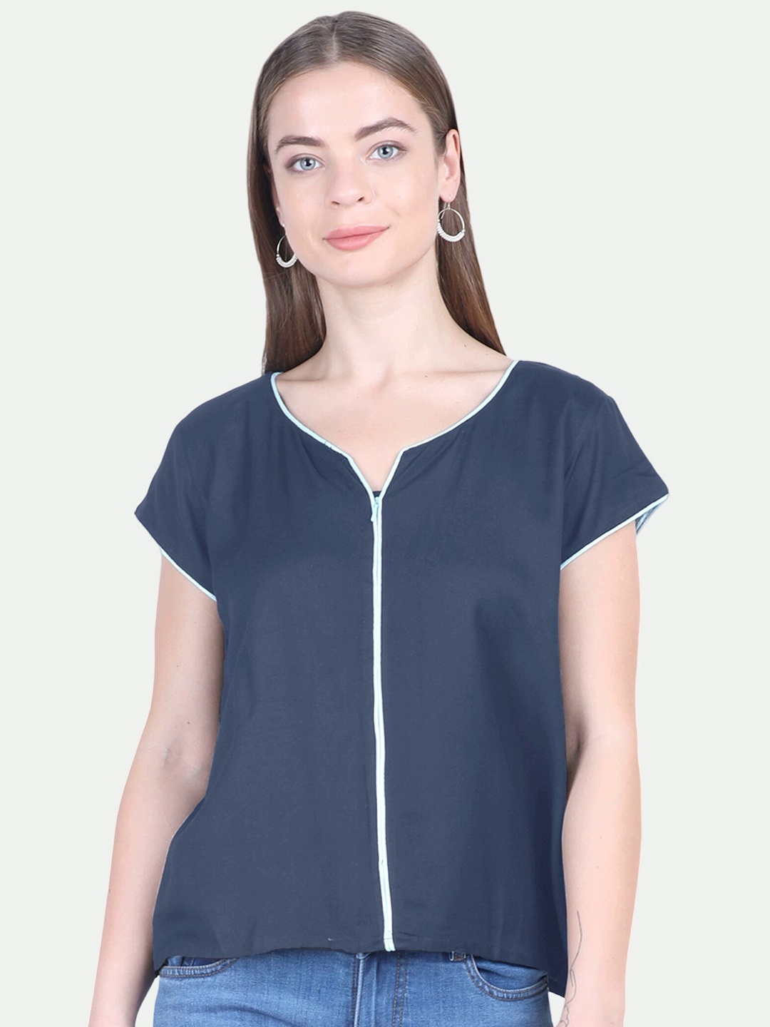 

PATRORNA Women Grey & White Round Neck Regular Sleeves Cotton Blend Top