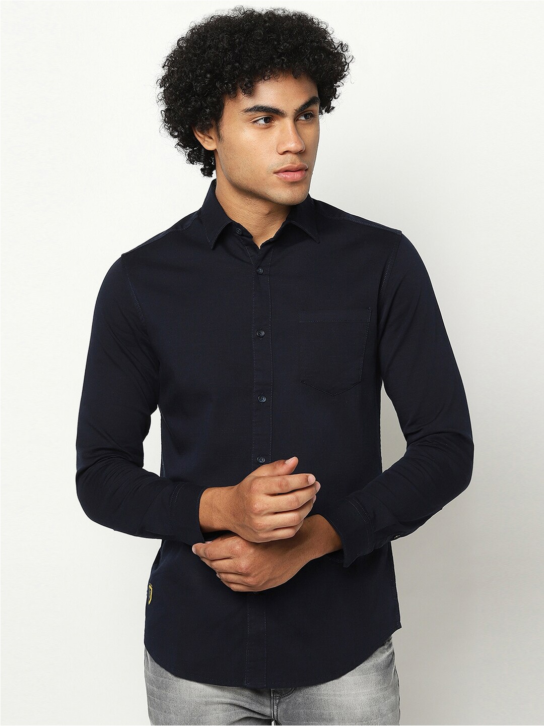 

Blue Buddha Men Regular Fit Solid Cotton Casual Shirt, Navy blue