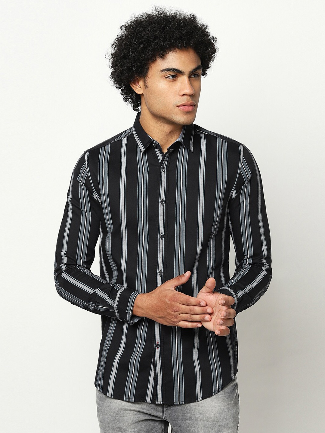 

Blue Buddha Men Regular Fit Striped Cotton Casual Shirt, Black