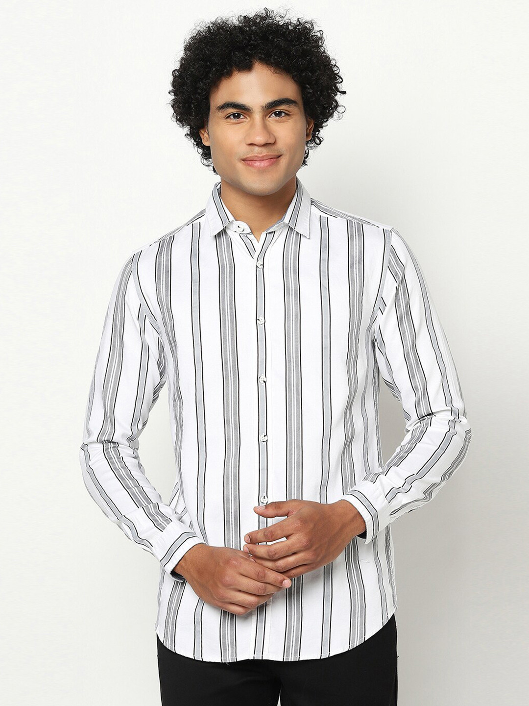 

Blue Buddha Men Regular Fit Striped Cotton Casual Shirt, White