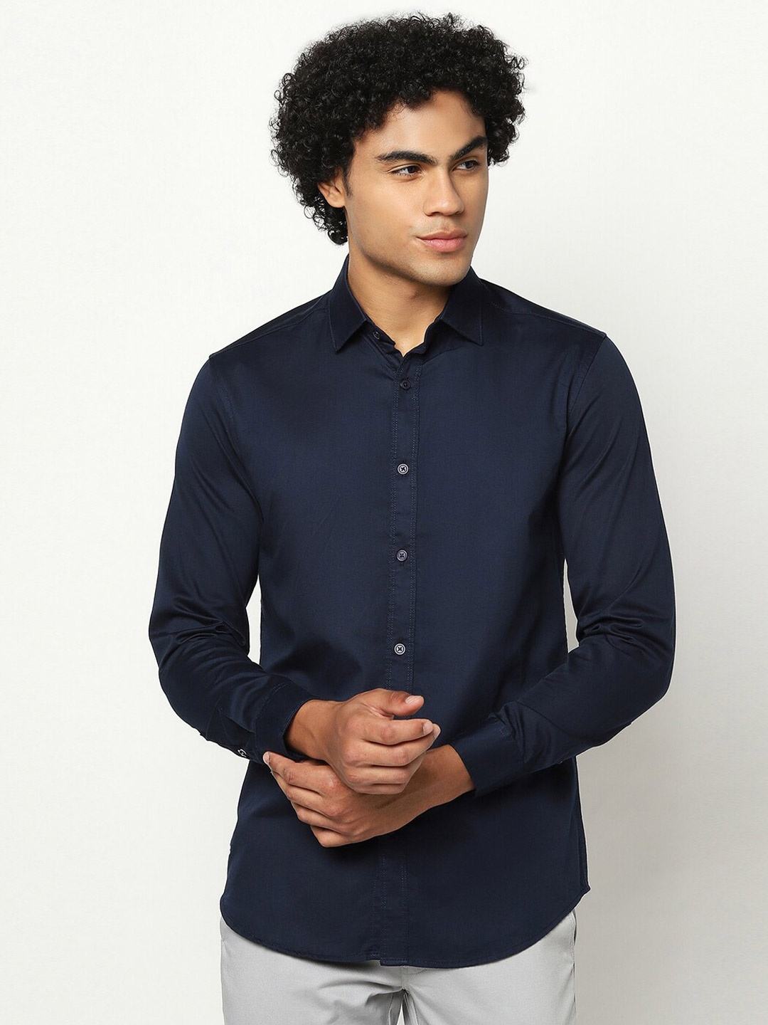 

Blue Buddha Men Regular Fit Solid Cotton Casual Shirt, Navy blue