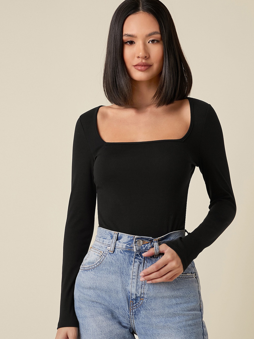 

AAHWAN Black Solid Basic Square Neck Top