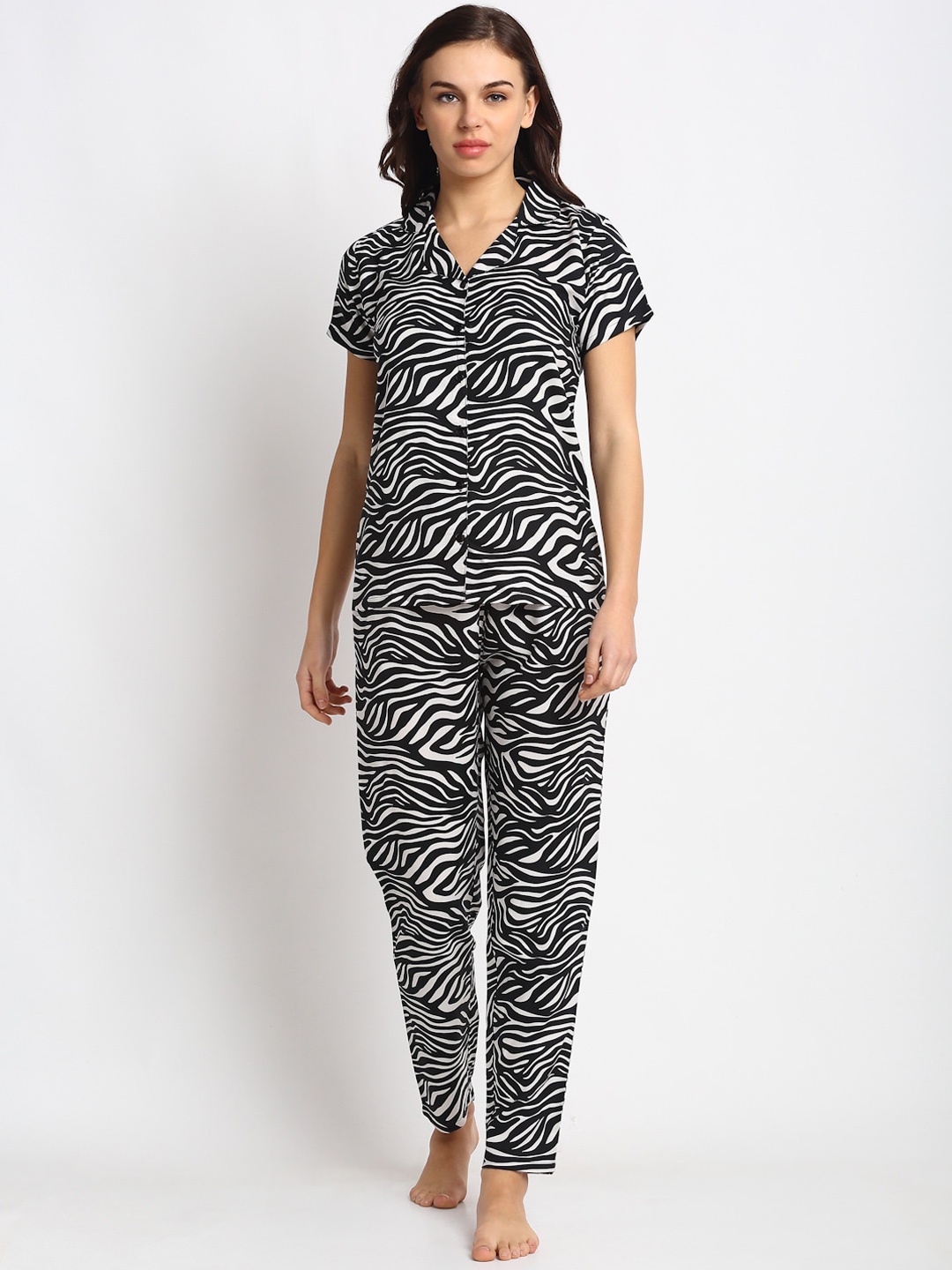 

Claura Women White & Black Printed Nightsuit