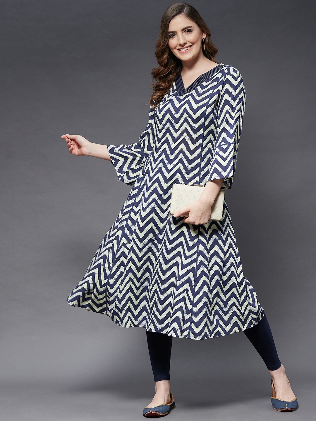 

Azira Women White & Black Chevron Printed Flared Sleeves Kurta