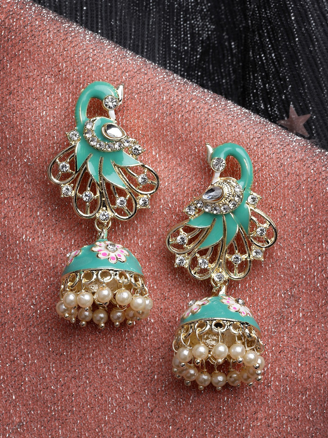 

PANASH Sea Green & White Gold-Plated Peacock Shaped Kundan Stone Jhumkas Earrings