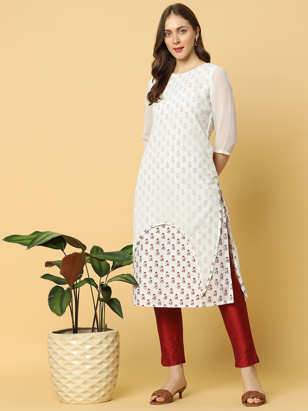 

Indifusion Women White Ethnic Motifs Printed Chanderi Silk Kurta