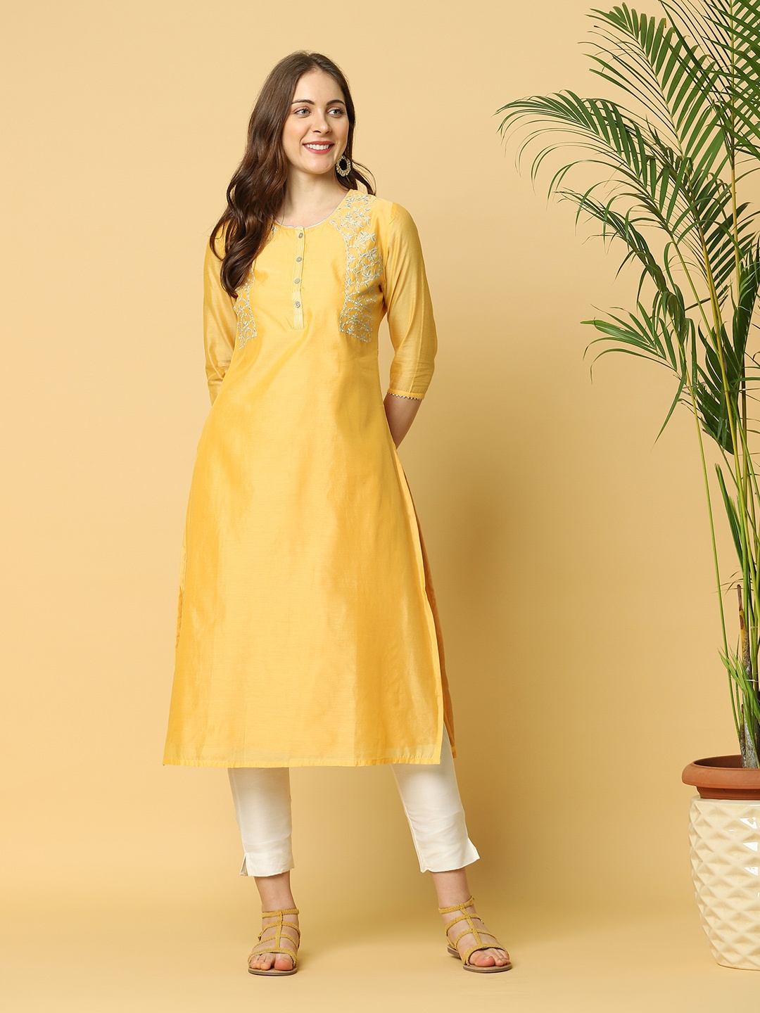 

Indifusion Women Yellow Ethnic Motifs Yoke Design Chanderi Silk Kurta