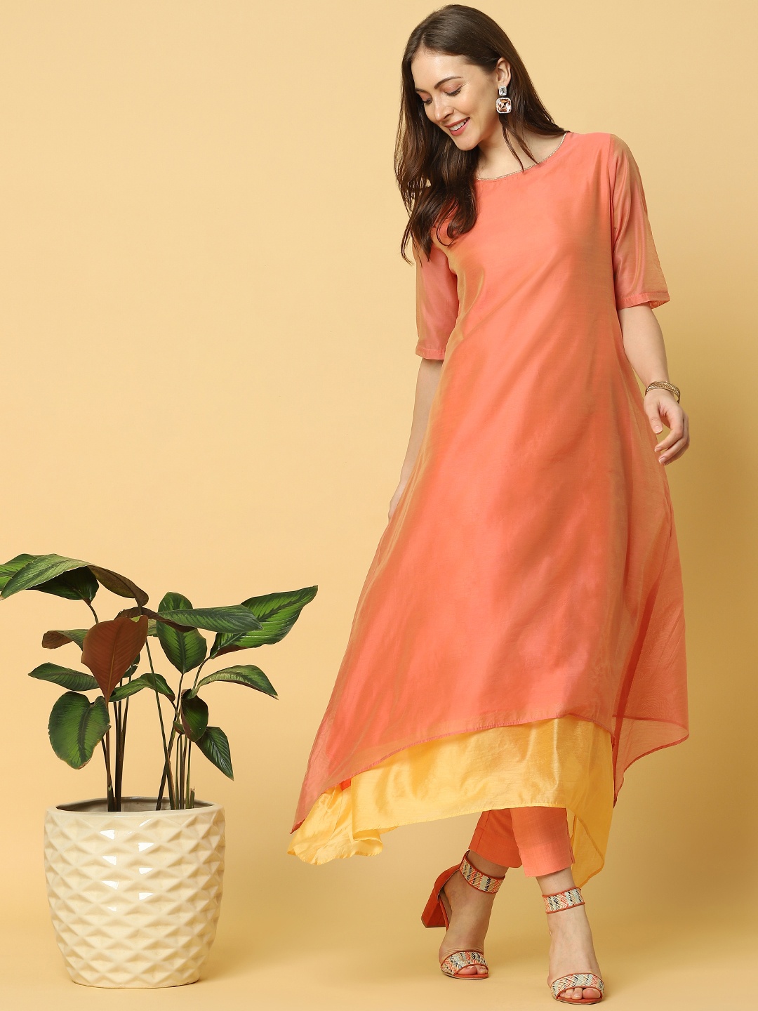 

Indifusion Women Peach-Coloured Chanderi Silk Kurta