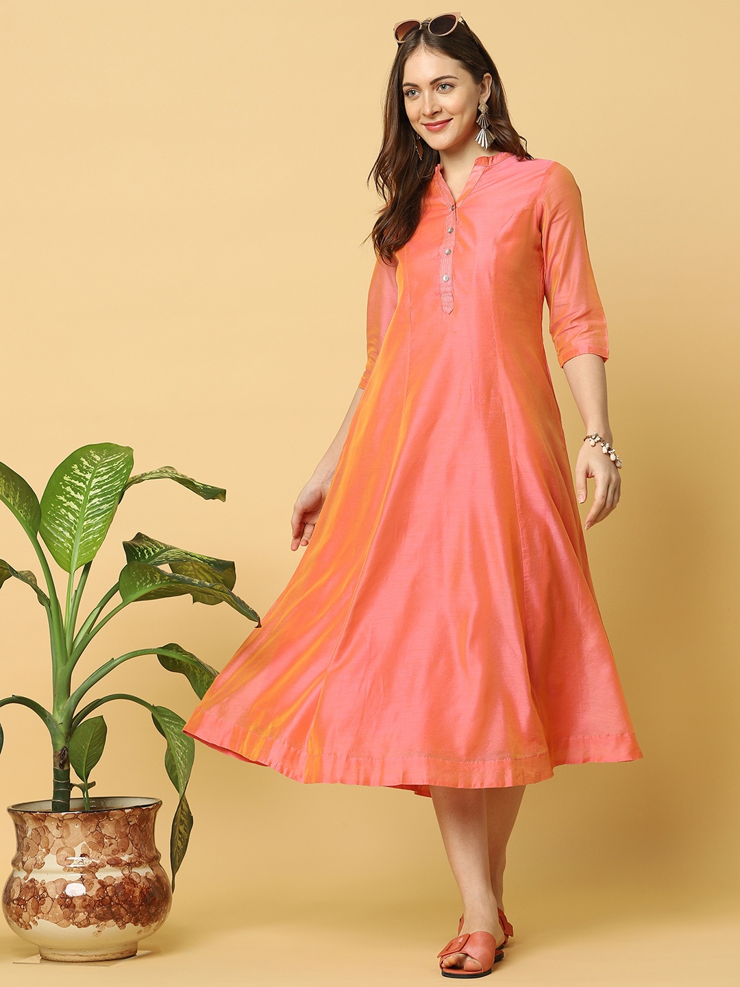 

Indifusion Women Pink Chanderi Silk Anarkali Kurta