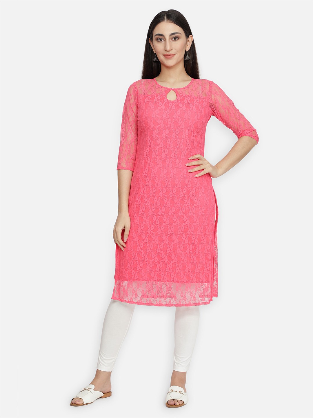 

NUEVOSDAMAS Women Pink Floral Embroidered Keyhole Neck Kurta