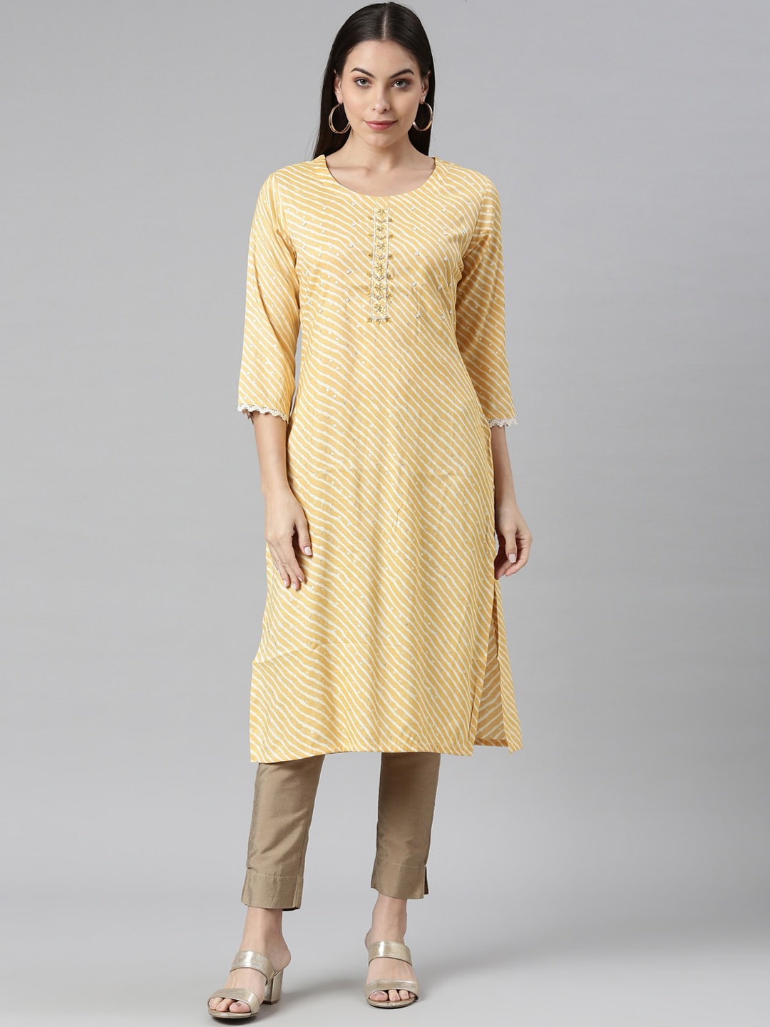 

Neerus Women Yellow Ethnic Motifs Kurta