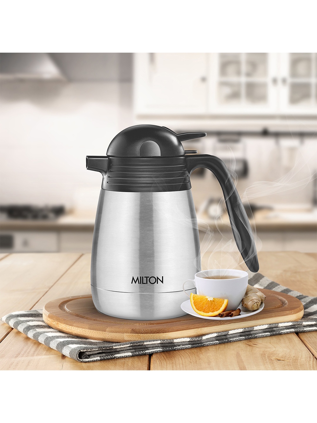 

Milton Thermosteel Carafe Silver-Toned 24 Hours Hot & Cold Kettle 1L