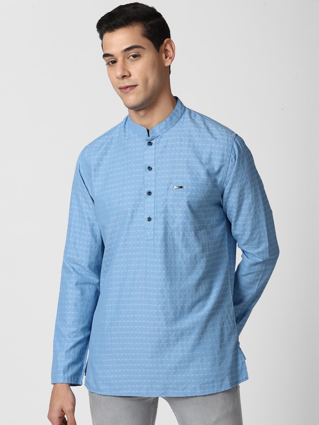 

Peter England Men Blue Thread Work Kurta
